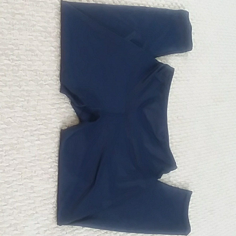 Women's 90 degree wet look navy capri